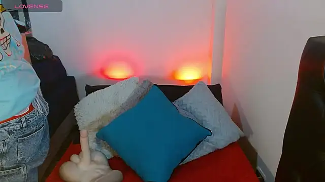 KrystalAdams online show from September 2025 12:51:01 PM