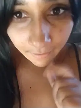 Snapshot of srtsara chatting on April 2026 01:36:02 PM srtsara online show from April 2026 01:36:02 PM