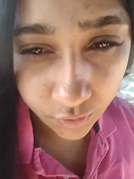 Snapshot of srtsara chatting on April 2026 11:23:01 AM srtsara online show from April 2026 11:23:01 AM