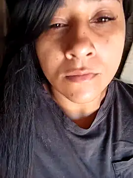 Snapshot of srtsara chatting on April 2026 12:30:01 PM srtsara online show from April 2026 12:30:01 PM