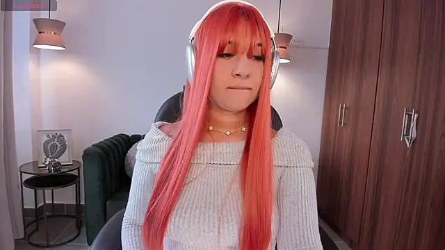 Snapshot of DANDARA_THOM chatting on September 2025 07:26:02 PM DANDARA THOM online show from September 2025 07:26:02 PM