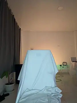 Snapshot of 18_salo chatting on September 2025 04:23:01 AM 18 salo online show from September 2025 04:23:01 AM