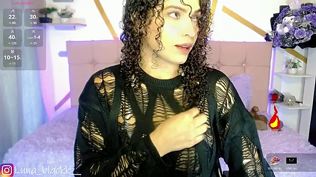 Luna blackk online show from November 2025 09:04:01 PM