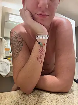 Snapshot of sweetsirenn chatting on November 2025 03:56:02 PM sweetsirenn online show from November 2025 03:56:02 PM