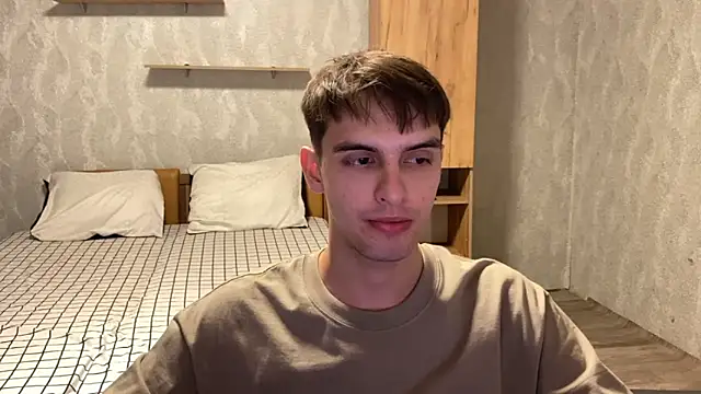 Snapshot of elliot_scott chatting on September 2025 01:55:02 PM elliot scott online show from September 2025 01:55:02 PM