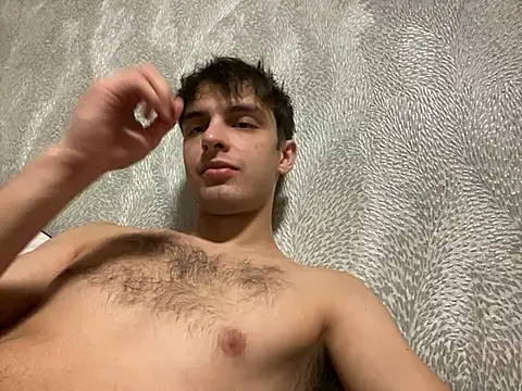 Snapshot of elliot_scott chatting on October 2025 05:03:01 PM elliot scott online show from October 2025 05:03:01 PM