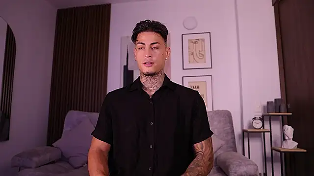 AxelVilla  online show from September 2025 07:25:01 PM