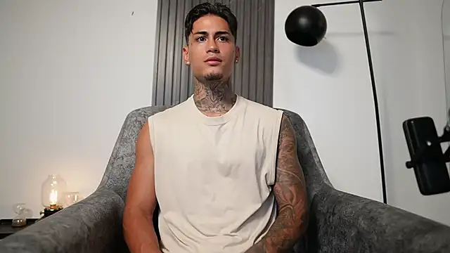 AxelVilla  online show from October 2025 08:54:02 PM