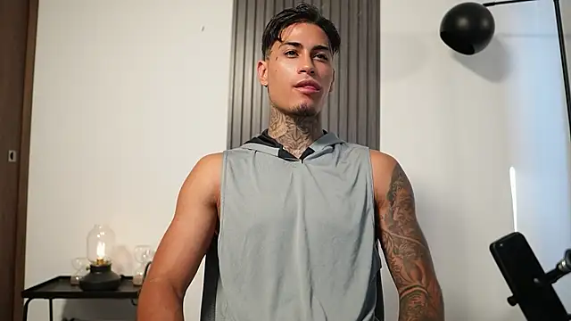 AxelVilla  online show from October 2025 07:47:02 PM