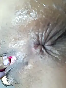 Snapshot of Ana-victoria chatting on April 2026 10:48:02 PM Ana-victoria online show from April 2026 10:48:02 PM