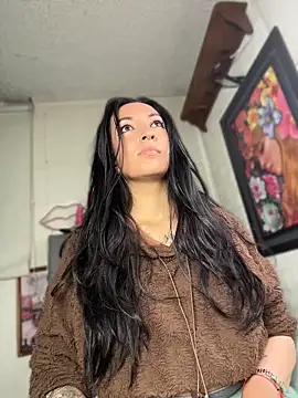 Snapshot of SALOME_KORLAND chatting on June 2026 06:32:02 PM SALOME KORLAND online show from June 2026 06:32:02 PM