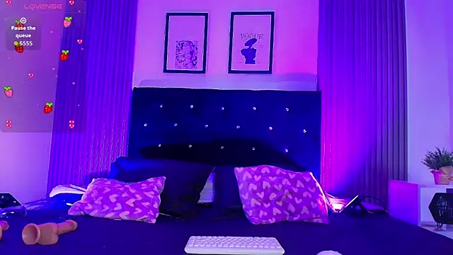 ashlycarteer online show from December 2025 06:57:02 PM