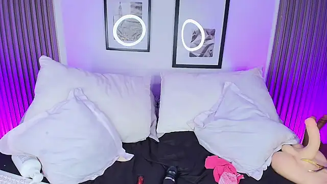 ashlycarteer online show from April 2026 04:46:01 AM