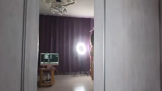 Snapshot of EvoletteLouLou chatting on March 2026 01:51:02 PM EvoletteLouLou online show from March 2026 01:51:02 PM