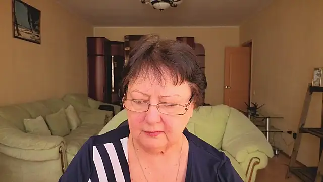 Margo Moll online show from February 2026 09:23:01 AM