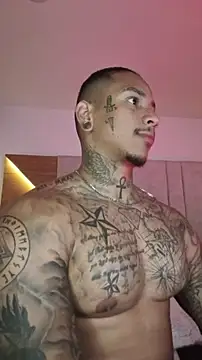 Snapshot of David_tatto1 chatting on December 2025 01:13:01 AM David tatto1 online show from December 2025 01:13:01 AM