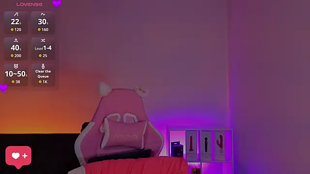 Snapshot of Gaby__Howards chatting on April 2026 07:00:01 PM Gaby Howards online show from April 2026 07:00:01 PM