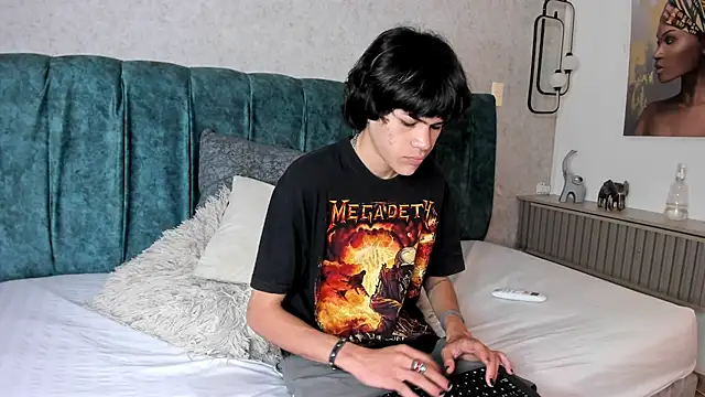 Diamond twink online show from June 2026 01:53:02 PM