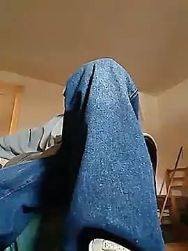 Snapshot of skateboy78 chatting on February 2025 10:57:01 AM skateboy78 online show from February 2025 10:57:01 AM