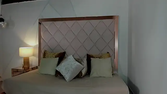 Snapshot of anabelle_clark chatting on April 2026 04:54:01 PM anabelle clark online show from April 2026 04:54:01 PM