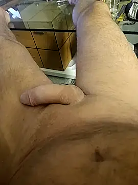 Snapshot of schwanzsahnegeil chatting on October 2025 06:32:02 PM schwanzsahnegeil online show from October 2025 06:32:02 PM