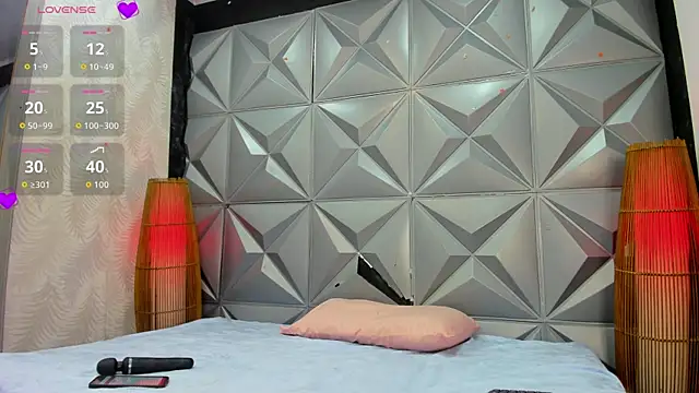 GreciaFox1 online show from November 2025 11:20:02 AM