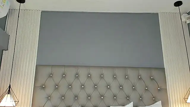 SofiAdanss online show from September 2025 11:36:02 AM