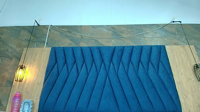 Snapshot of Emma_Valencia_001 chatting on September 2025 08:30:01 PM Emma Valencia 001 online show from September 2025 08:30:01 PM