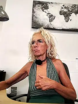 Snapshot of clarabell4 chatting on July 2026 08:08:01 AM clarabell4 online show from July 2026 08:08:01 AM