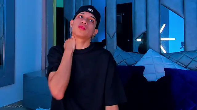 Sebax Young online show from September 2025 04:26:01 AM