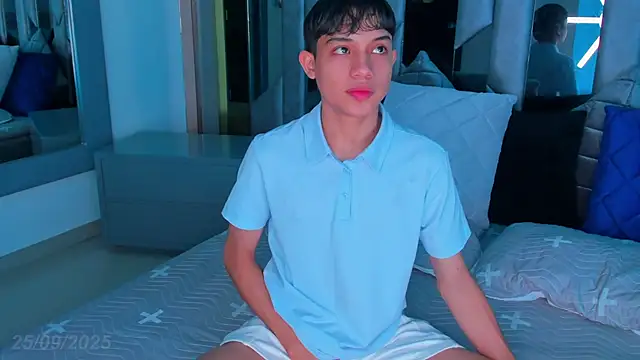 Sebax Young online show from September 2025 07:50:02 PM