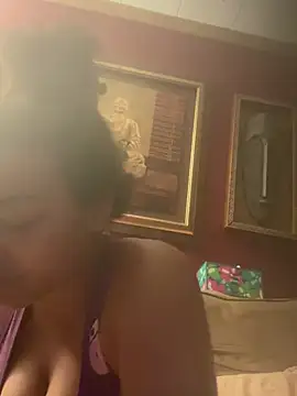 nuttybutter999999 online show from June 2026 06:22:01 AM