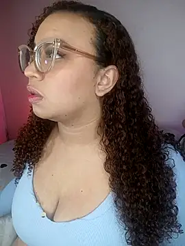 Snapshot of milee_baby chatting on February 2026 12:37:02 AM milee baby online show from February 2026 12:37:02 AM