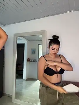 nicolexxaleja online show from March 2026 10:47:02 PM