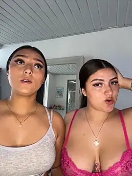 nicolexxaleja online show from March 2026 09:32:02 PM