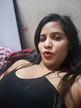 cute radhikaa online show from April 2026 09:23:01 PM