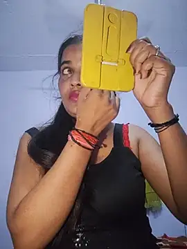 Snapshot of cute_radhikaa chatting on July 2026 06:13:01 PM cute radhikaa online show from July 2026 06:13:01 PM