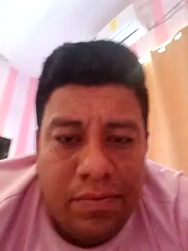 JesVel online show from October 2025 06:56:01 PM