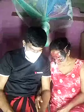 Snapshot of boosypussy chatting on November 2025 03:23:01 PM boosypussy online show from November 2025 03:23:01 PM