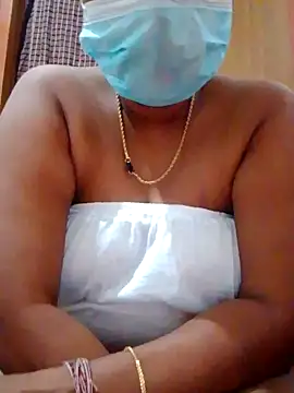 Snapshot of boosypussy chatting on April 2026 07:11:02 PM boosypussy online show from April 2026 07:11:02 PM