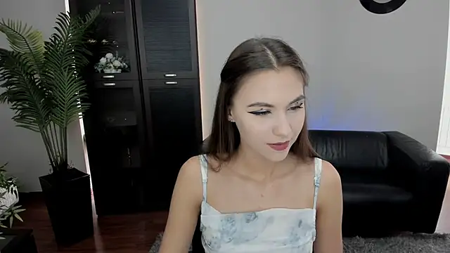 Snapshot of EllaCurtis chatting on October 2025 11:40:01 AM EllaCurtis online show from October 2025 11:40:01 AM