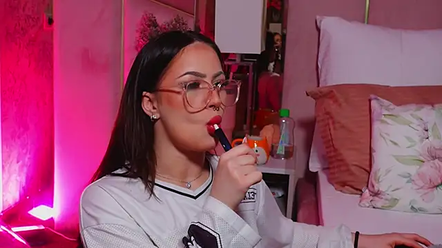 Snapshot of LucyLextonX chatting on March 2026 12:38:01 AM LucyLextonX online show from March 2026 12:38:01 AM