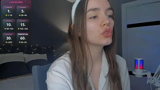 Snapshot of sweete_chantal chatting on March 2026 07:14:01 PM sweete chantal online show from March 2026 07:14:01 PM