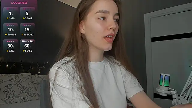 Snapshot of sweete_chantal chatting on April 2026 08:47:01 PM sweete chantal online show from April 2026 08:47:01 PM