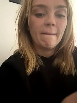 Snapshot of Star-36 chatting on October 2025 12:03:02 PM Star-36 online show from October 2025 12:03:02 PM