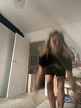 Snapshot of Star-36 chatting on October 2025 07:27:02 AM Star-36 online show from October 2025 07:27:02 AM