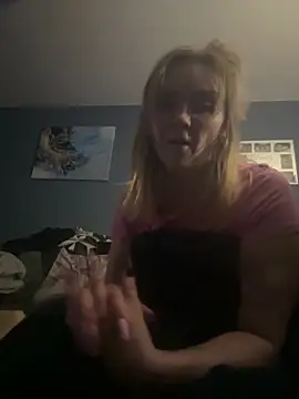 Snapshot of Star-36 chatting on November 2025 11:03:01 PM Star-36 online show from November 2025 11:03:01 PM