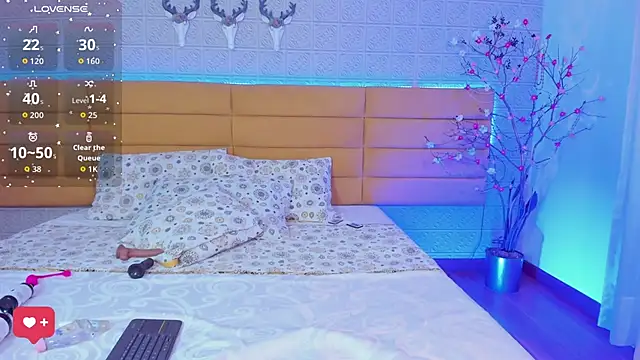 Snapshot of KamileBlake chatting on October 2025 04:23:02 AM KamileBlake online show from October 2025 04:23:02 AM