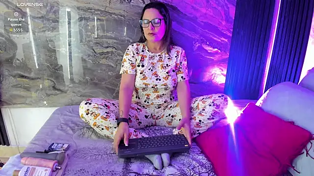 Agatha Pleasure online show from January 2026 11:45:02 AM