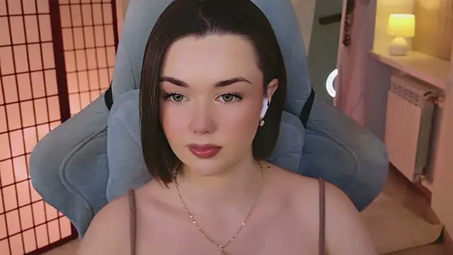 Snapshot of AvaFlower chatting on March 2026 03:00:01 PM AvaFlower online show from March 2026 03:00:01 PM